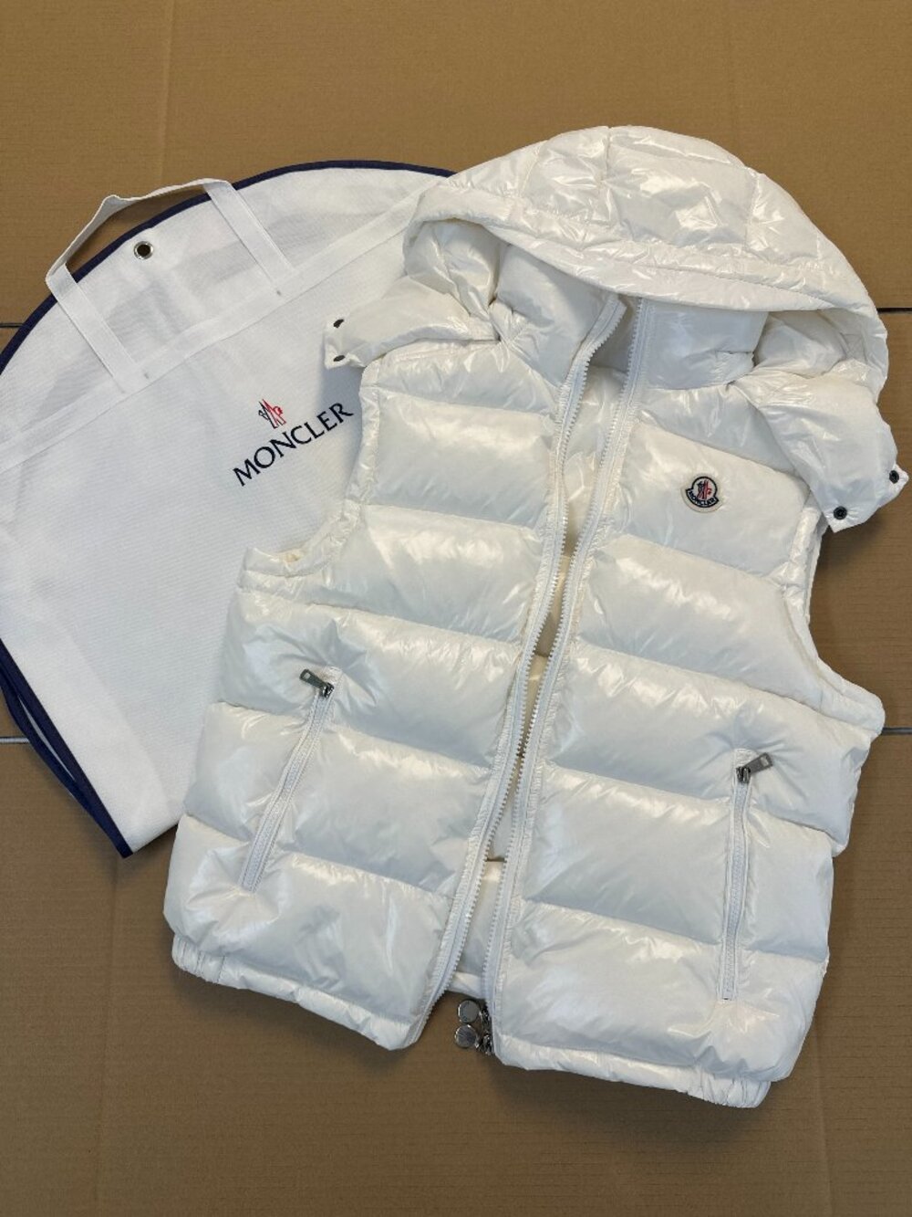New Women's Moncler Warm Short Down Vest Size L